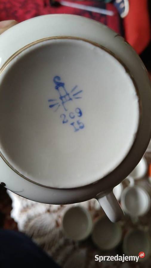Porcelanowy serwis herbacianokawowy