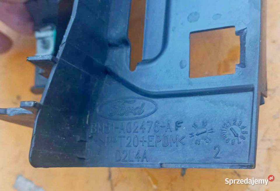 FORD FOCUS III MK3 OSŁONA ZAWIASU MASKI PRAWA mazowieckie Radom