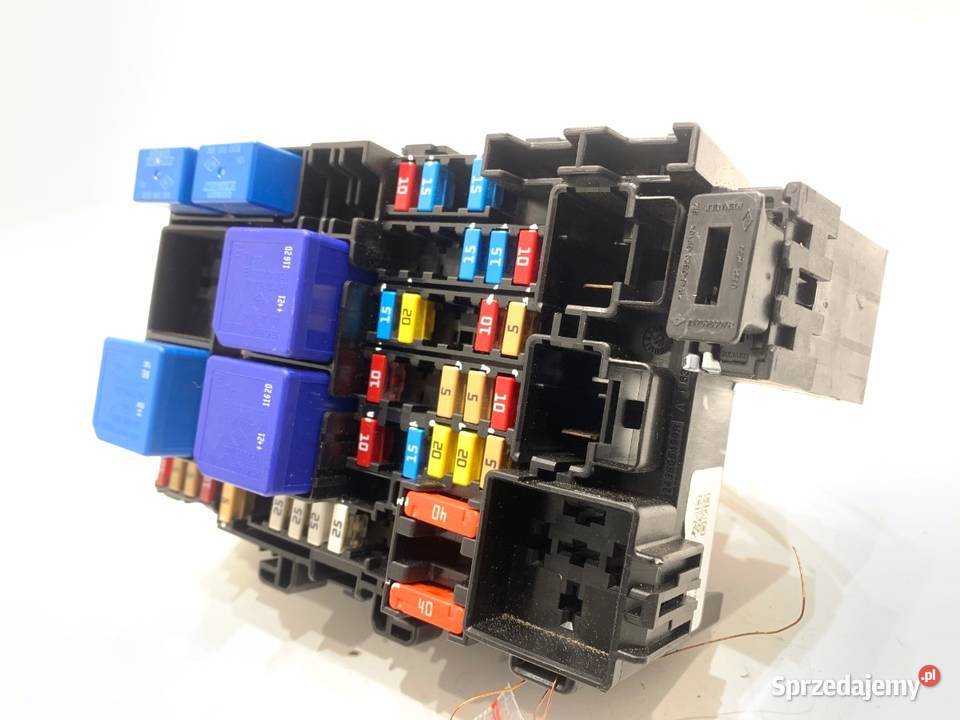 SKRZYNKA BEZPIECZNIKÓW RENAULT CAPTUR II sprzedam