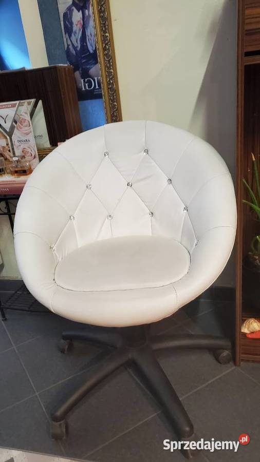 Fotel bialy z cekinami Wrocław