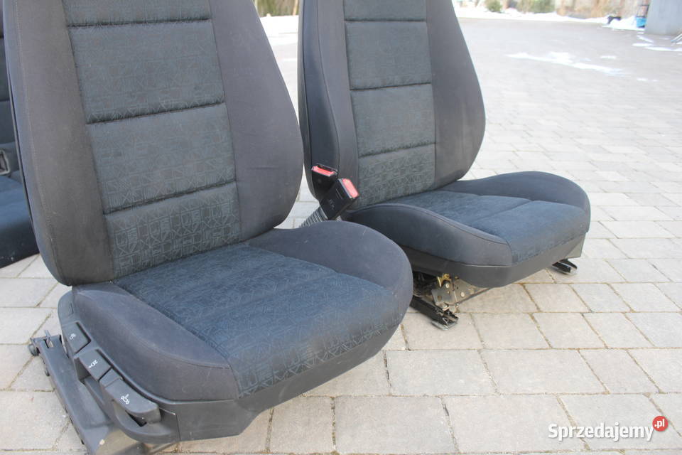 Fotele BMW e36 grzane super stan osobowe świętokrzyskie Kielce