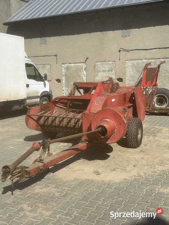 Prasa kostkująca Massey Ferguson 108 Kościelna Wieś