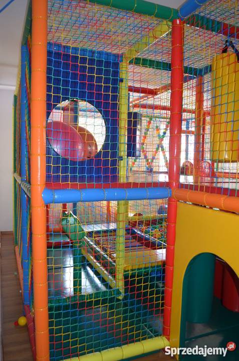 WEWNĘTRZNY PLAC ZABAW Ustrzyki Dolne