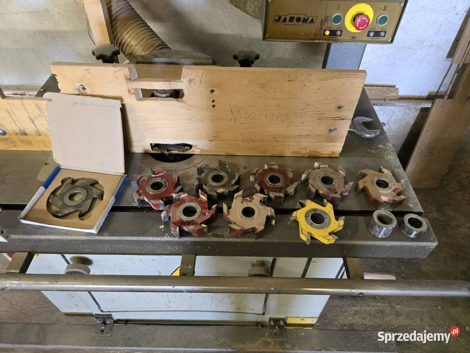 Frezarka dolnowrzecionowa JAROMA DFCA z wózkiem Gronowo Górne