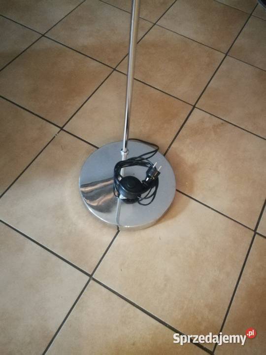 Lampa podłogowa