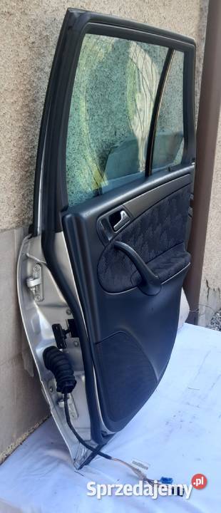 DRZWI PRAWY TYŁ MERCEDES W203 LIFT KOMBI Mielęcin