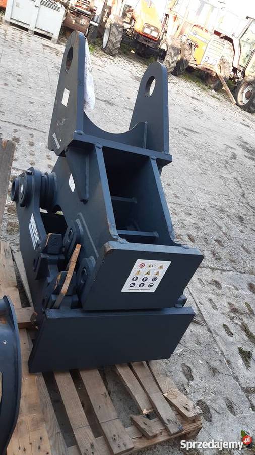 Szczęka wyburzeniowa FM 20 Mustang Zaklików