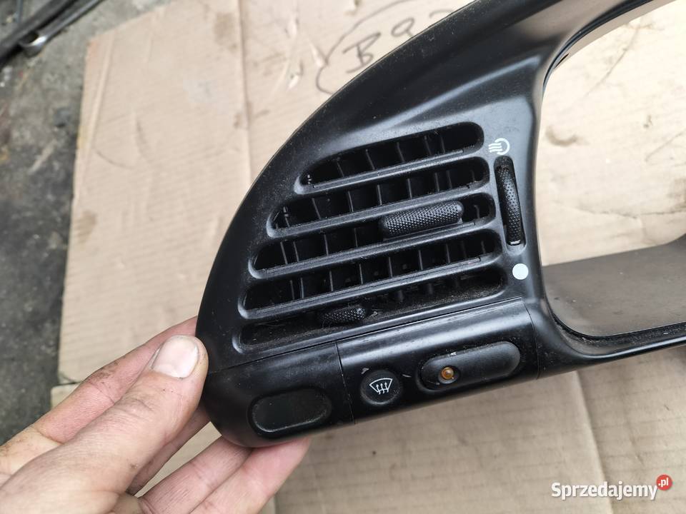 OSŁONA OBUDOWA LICZNIKA ZEGARÓW FORD MONDEO MK 1 Kamień-Kolonia