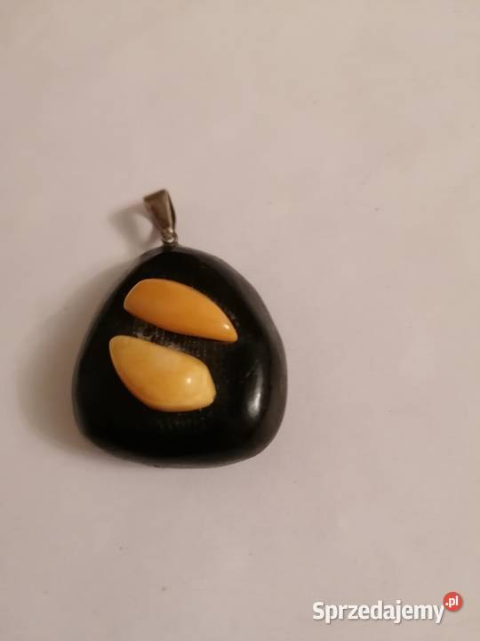 Wisior bursztyn czarny dąb Białystok