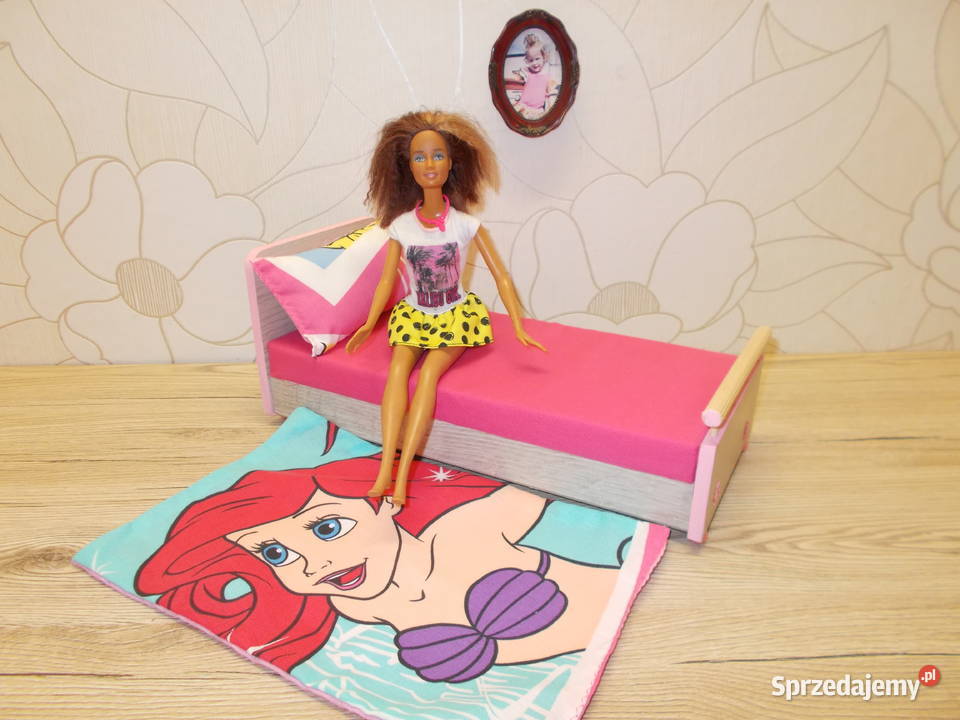 Mebelki lalek barbie łóżko drewniane pościel 3 lata+ Kwidzyn