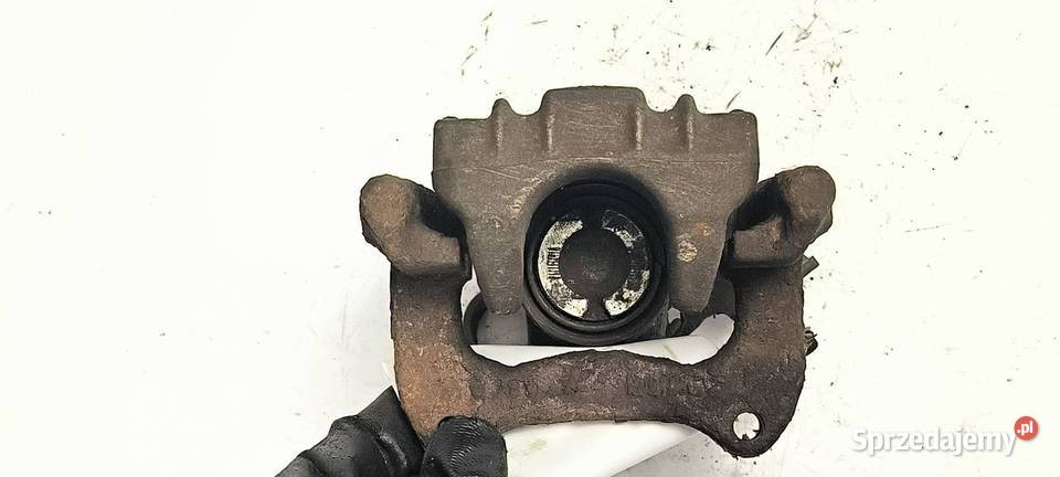ZACISK HAMULCOWY TYŁ PRAWY AUDI A4 B5 Lipno