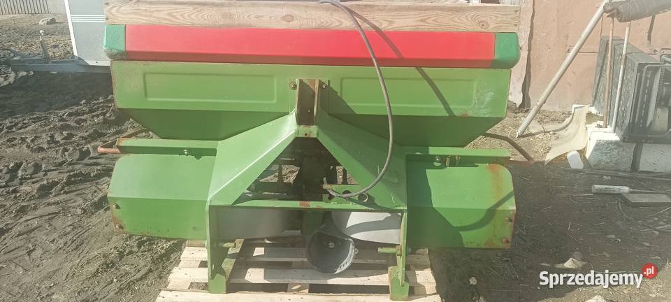 Rozsiewacz Unia 500 2013r nadstawka Drobin
