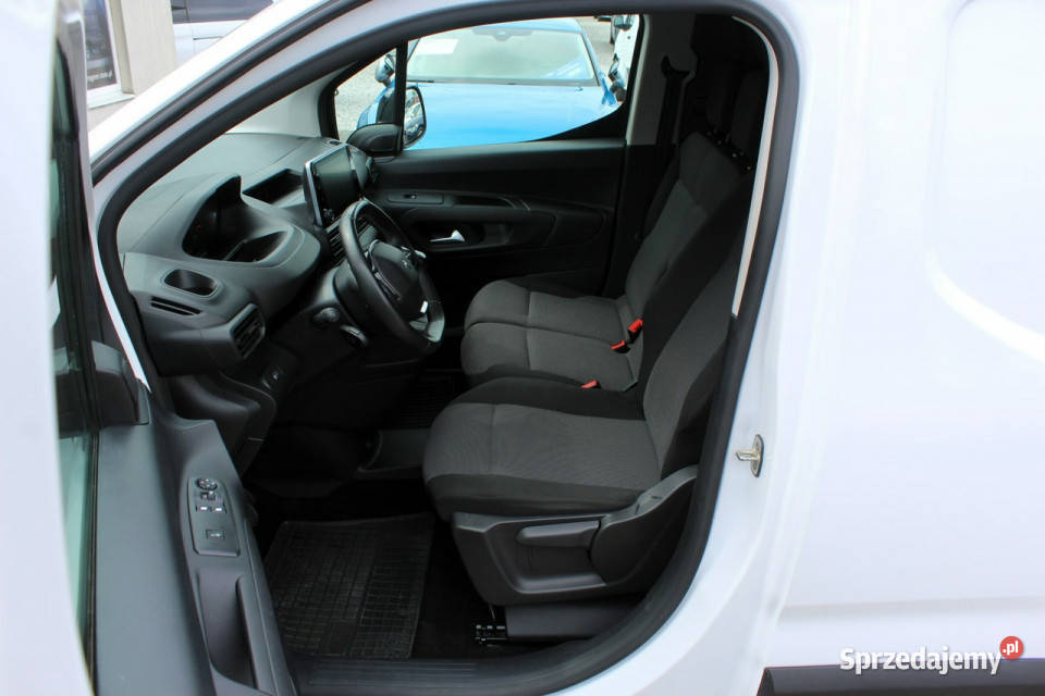 Peugeot Partner Długi 3os FV23 Kamera Navi 8 Sokołów