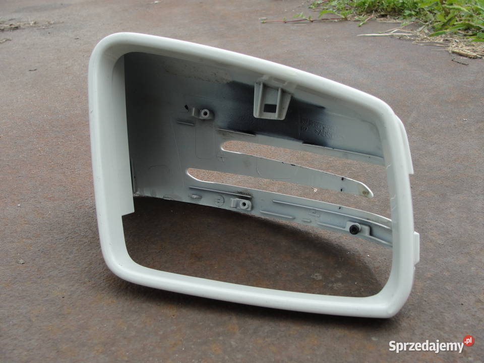 OBUDOWA LUSTERKA MERCEDES W212 W204 W218 Dąbrowa