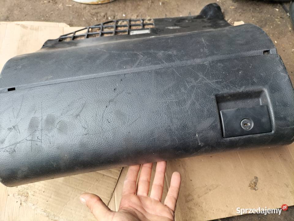 schowek pasażera AUDI A4B5 A4 B5 8D1857035D lubelskie sprzedam