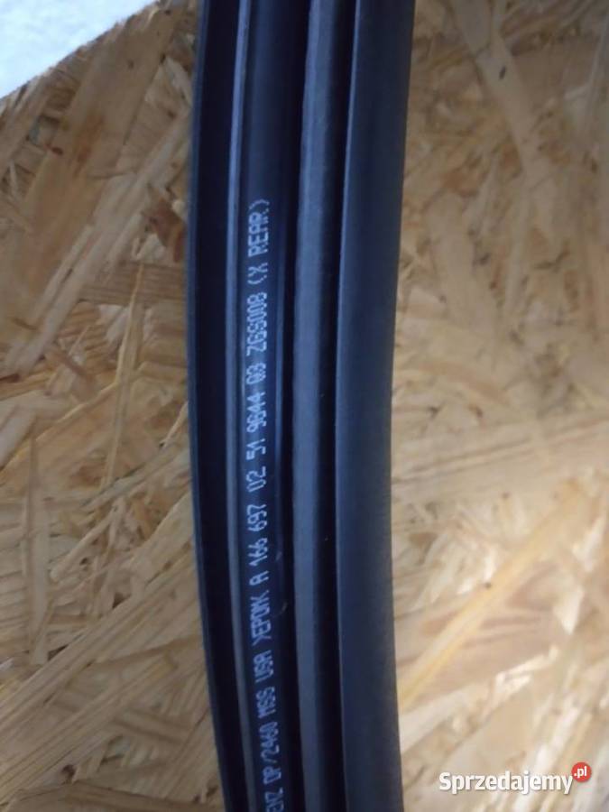 USZCZELKA KLAPY TYŁ MERCEDES GL W166 1666970251 Mietków