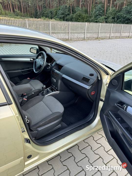 Opel Astra 17 cdti Isuzu nieuszkodzony świętokrzyskie Łopuszno