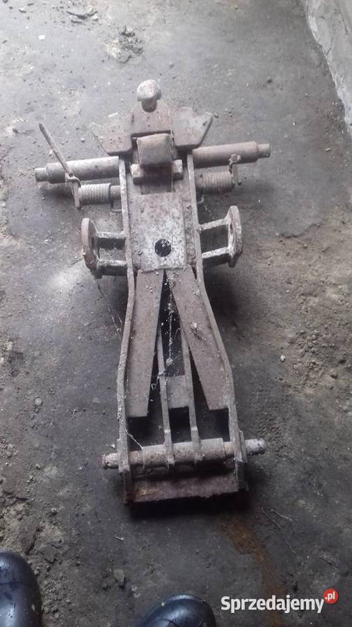 Sprzedam zaczep dolny do c330 kompletny Części zamienne warmińsko-mazurskie Młynary