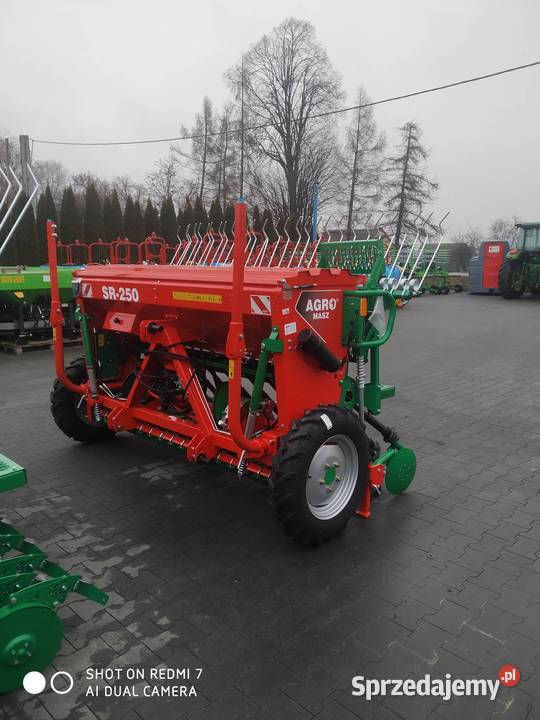 Siewnik zbożowy SR 250 AGROMASZ szer 25m 30m Sadzenie/siewniki Kętrzyn sprzedam