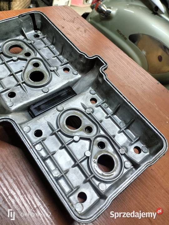 Pokrywa zaworów Kawasaki ZZR 600 Łubno