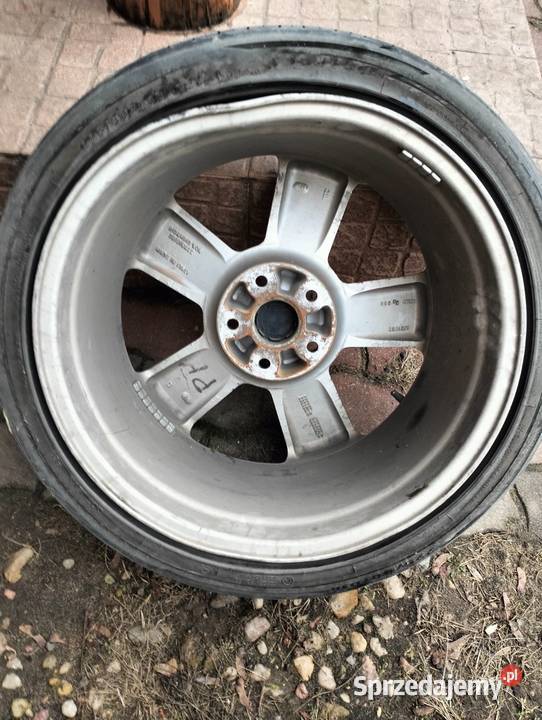 Felgi aluminiowe 18 z oponami letnimi