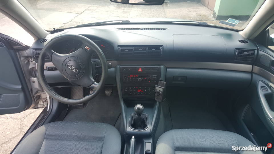 Audi A4 B5 19 TDi avant srebrny bogate wypos 343500km Warszawa