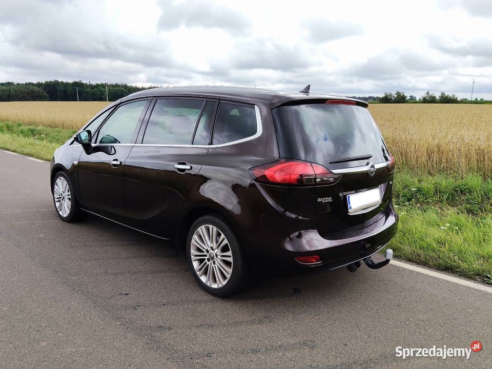 Opel Zafira C wersja Cosmo super stan nawigacja7 radio wielkopolskie
