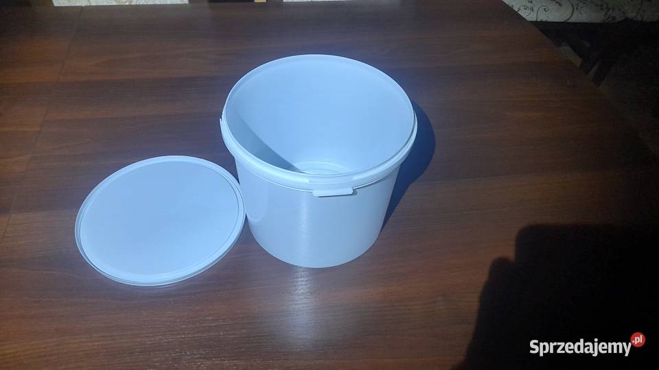 Wiaderka 5l śmietanie z przykrywkami Wieruszów