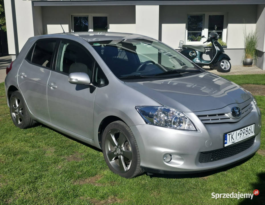 Toyota Auris 16 Benzyna Serwisowany Gwarancja Piekoszów