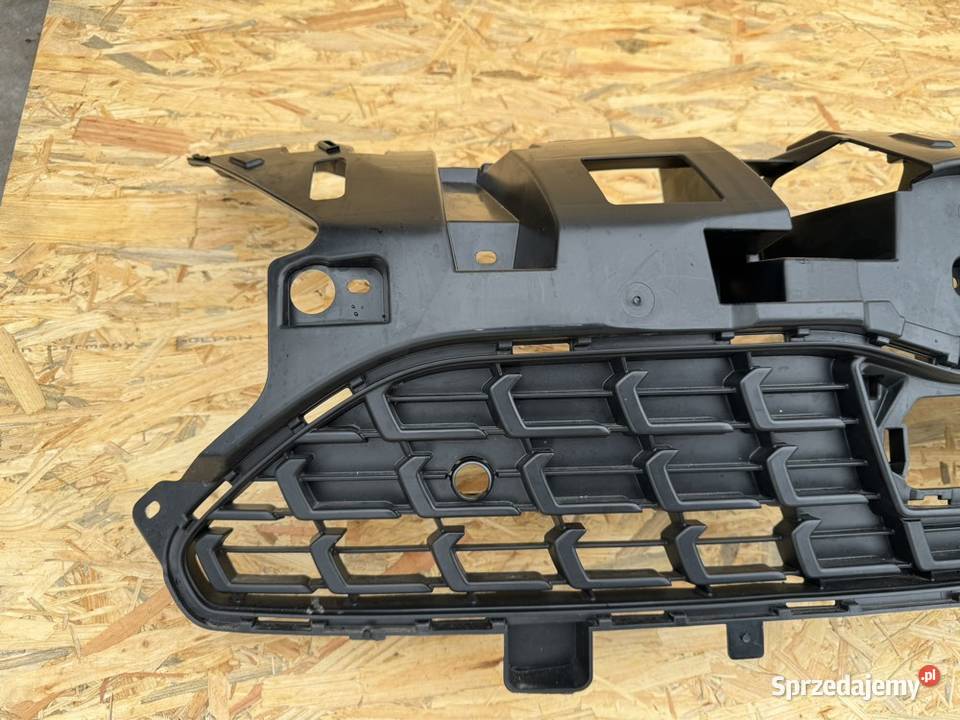 Grill atrapa chłodnicy yaris cross 531110DB20 Sieraków