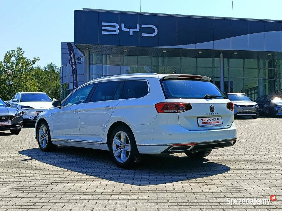 Volkswagen Passat 2021r FV 23 4x4 KeylessGo ACC