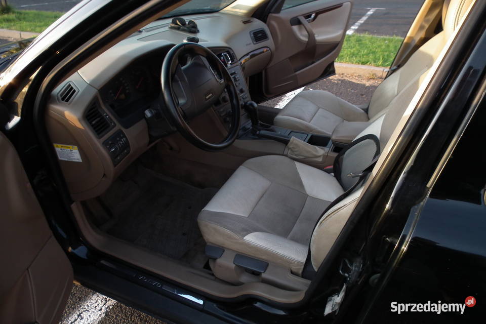 Volvo V70 2000r 200 LPG automat hak Łódź