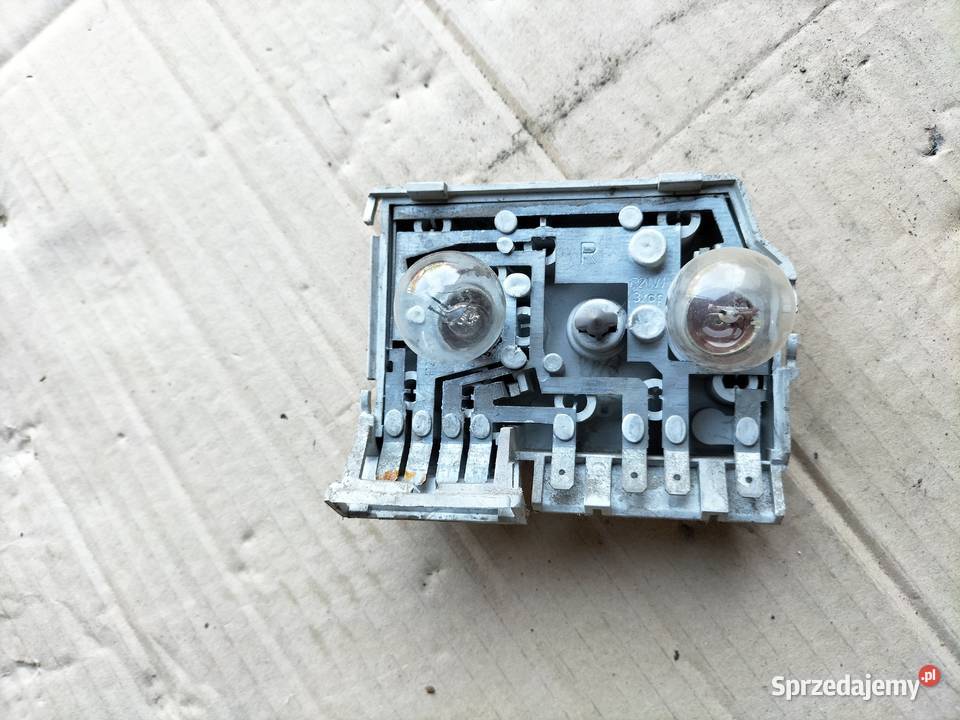AUDI 80 B3 80B3 WKŁAD LAMPY TYŁ TYLNEJ PRAWEJ Z