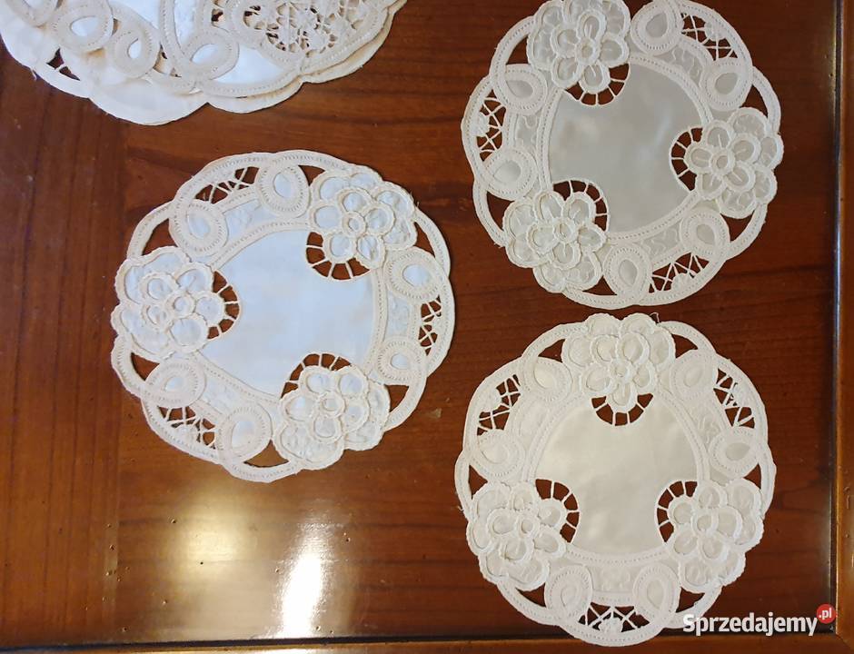 SERWETKI haftowane ręcznie wykonane komplet