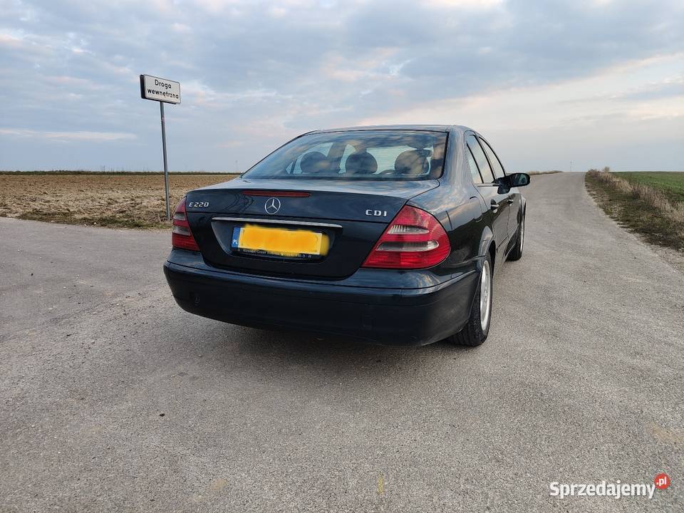 Mercedes w211 22 CDI 136 2002 Manual 2kpl kół nieuszkodzony Bogoria sprzedam