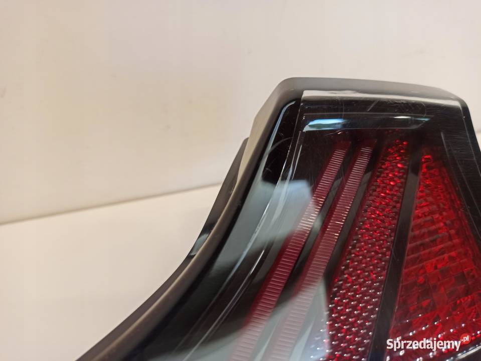 LAMPA W KLAPE PRAWA HYUNDAI IONIQ 92404G2200 dolnośląskie