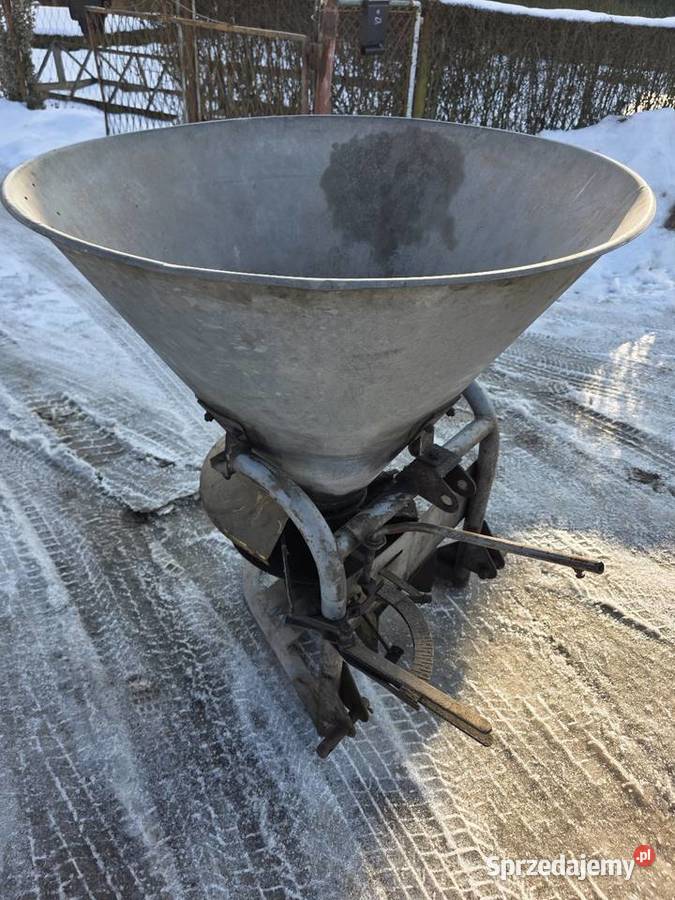 Rozsiewacz lejek do nawozu Sandomierz sprzedam