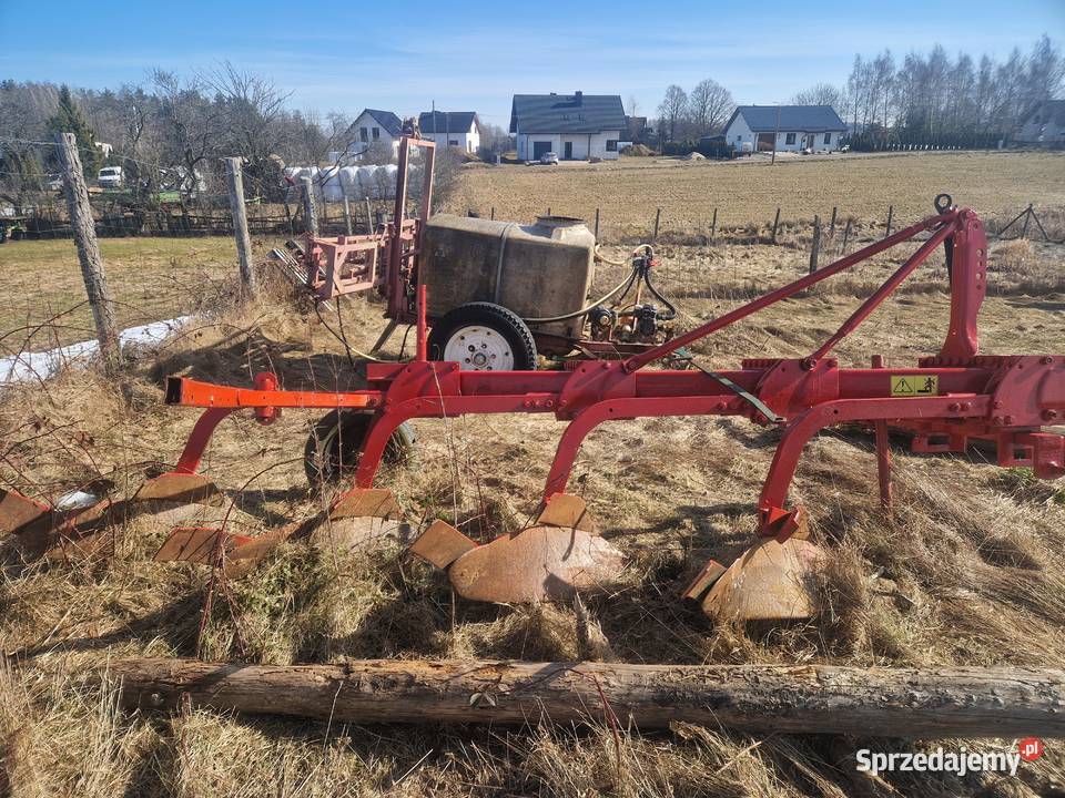Sprzedam pług 4 skibowy kverneland zagonowy nieuszkodzony Pługi Sierakowice