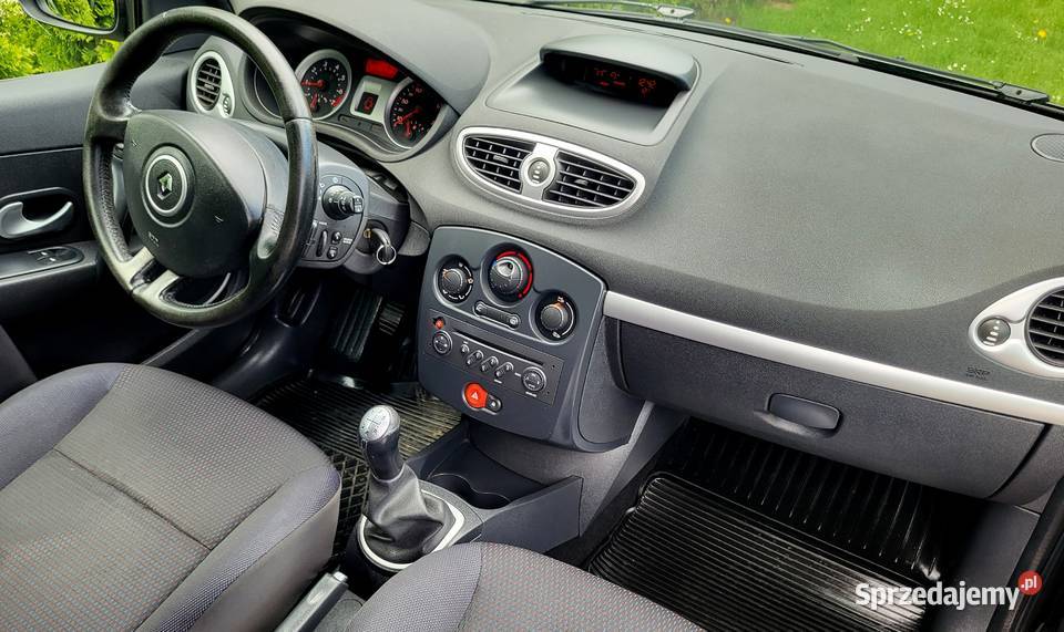 Renault Clio 12 Benzyna KLIMATYZACJA 101
