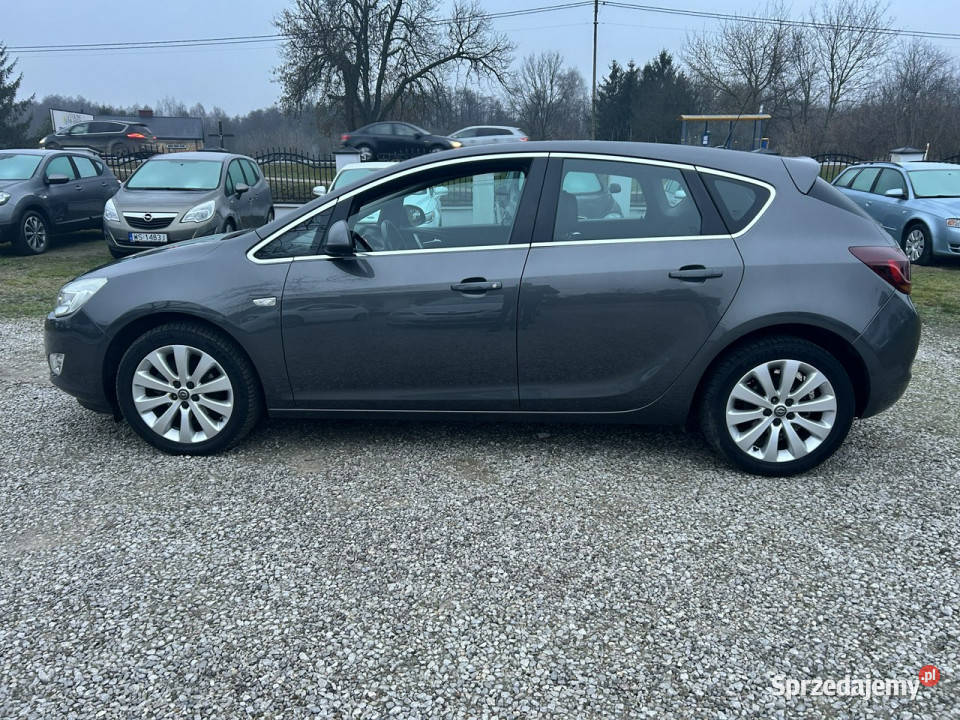 Opel Astra Cosmo J 20092019 Nowe Iganie