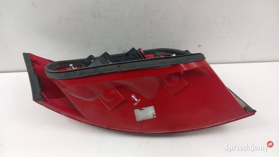 AUDI TT 8N LAMPA TYŁ PRAWA osobowe Zbierkowo