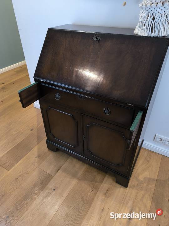 Piękny sekretarzyk pomocnikkomoda Łódź