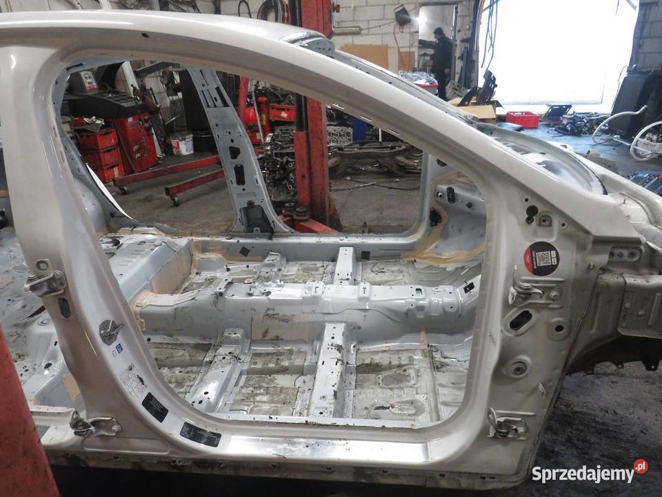 PRÓG SŁUPEK PRAWY BOK FD MONDEO MK5 HB SEDAN osobowe