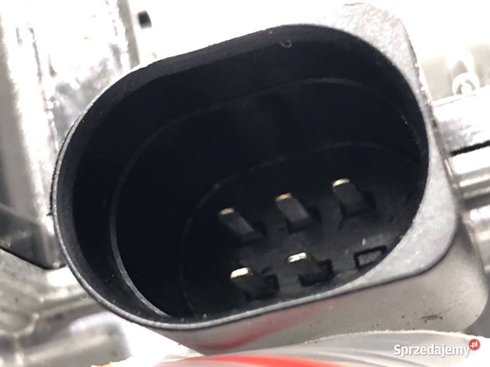 DOCIĄG KLAPY TYŁ AUDI A8 D5 4N0827887 30 286