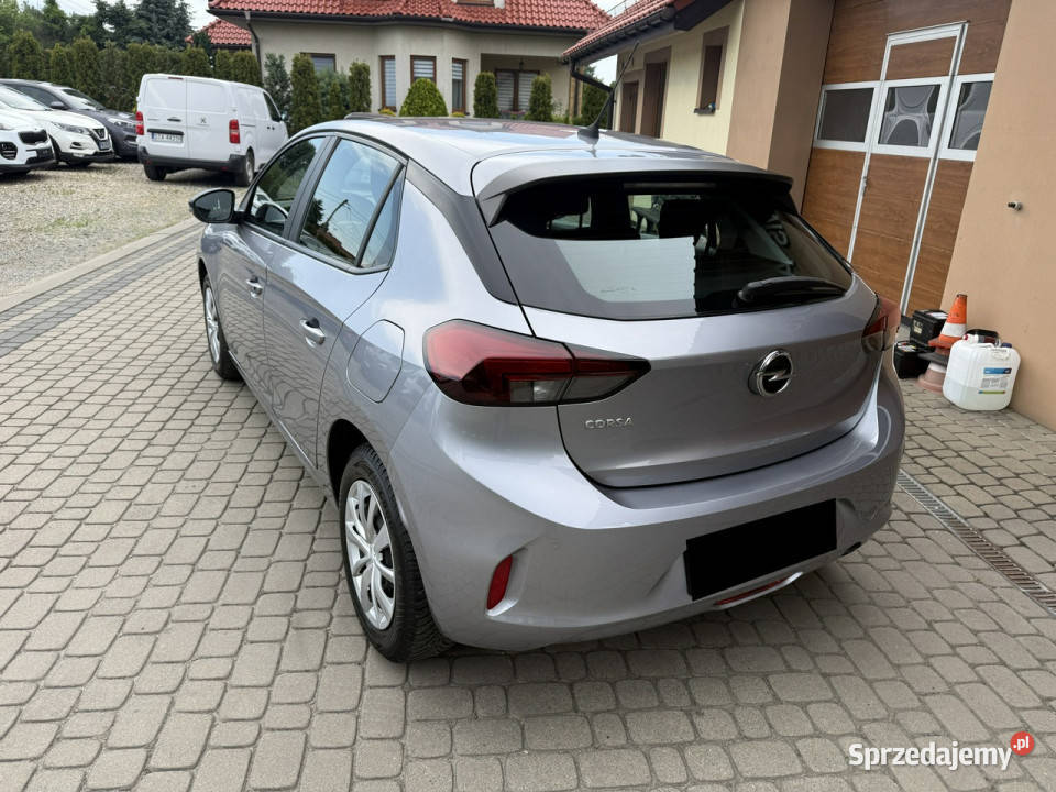 Opel Corsa 12 75 F 2019 lakier metallic Orzech sprzedam