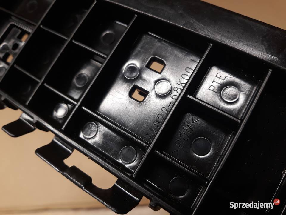 SUZUKI ALTO ŚLIZG ZDERZAKA LEWY TYŁ 7182268K00 Karoseria Międzychód