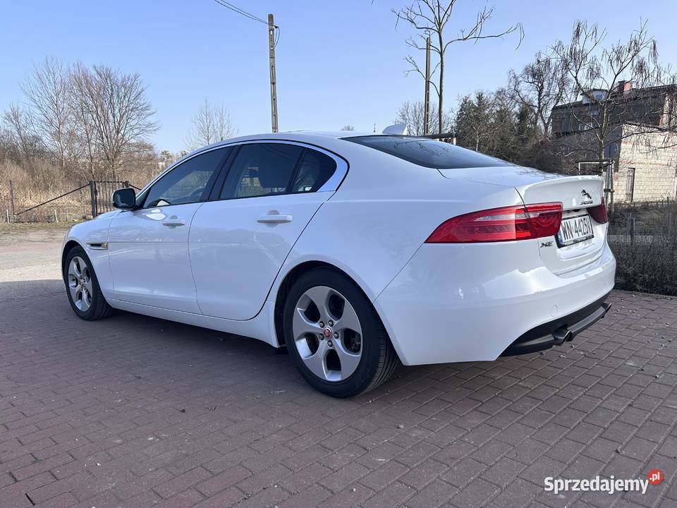 Jaguar XE 2018 benzyna 250 nowy Borzęcin Duży sprzedam