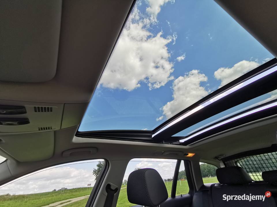 BMW E91 320i 170 Bogate wyposażenie Strzegom sprzedam