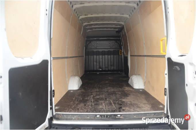 IVECO DAILY 35S16 2024 228700 ccm 156 Warszawa