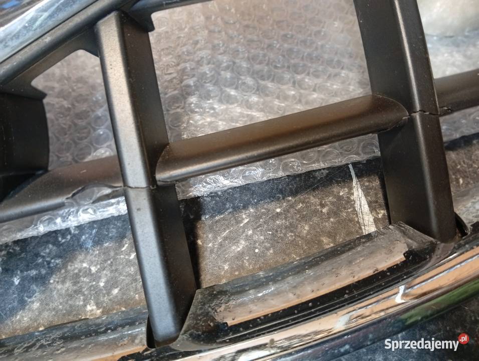 Grill Volvo XC70 2012r mazowieckie Warszawa